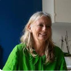 Dr Sue Mann