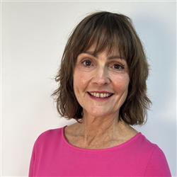 Dr Caroline Cooper 